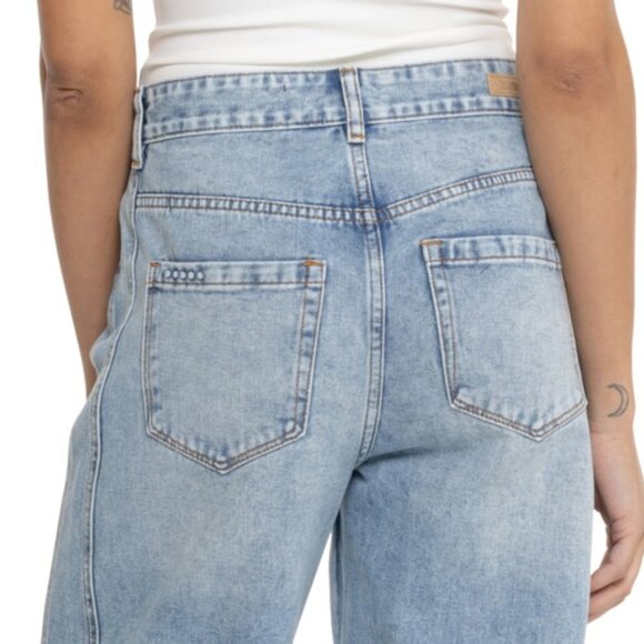NEW Blank NYC  women Barrel Leg Denim Jeans Easy Going  253 - Picture 4 of 5